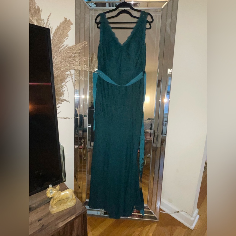 Enerald Green Lace Detail Dress